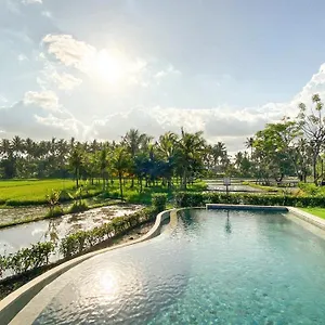 Adil & 4* Ubud