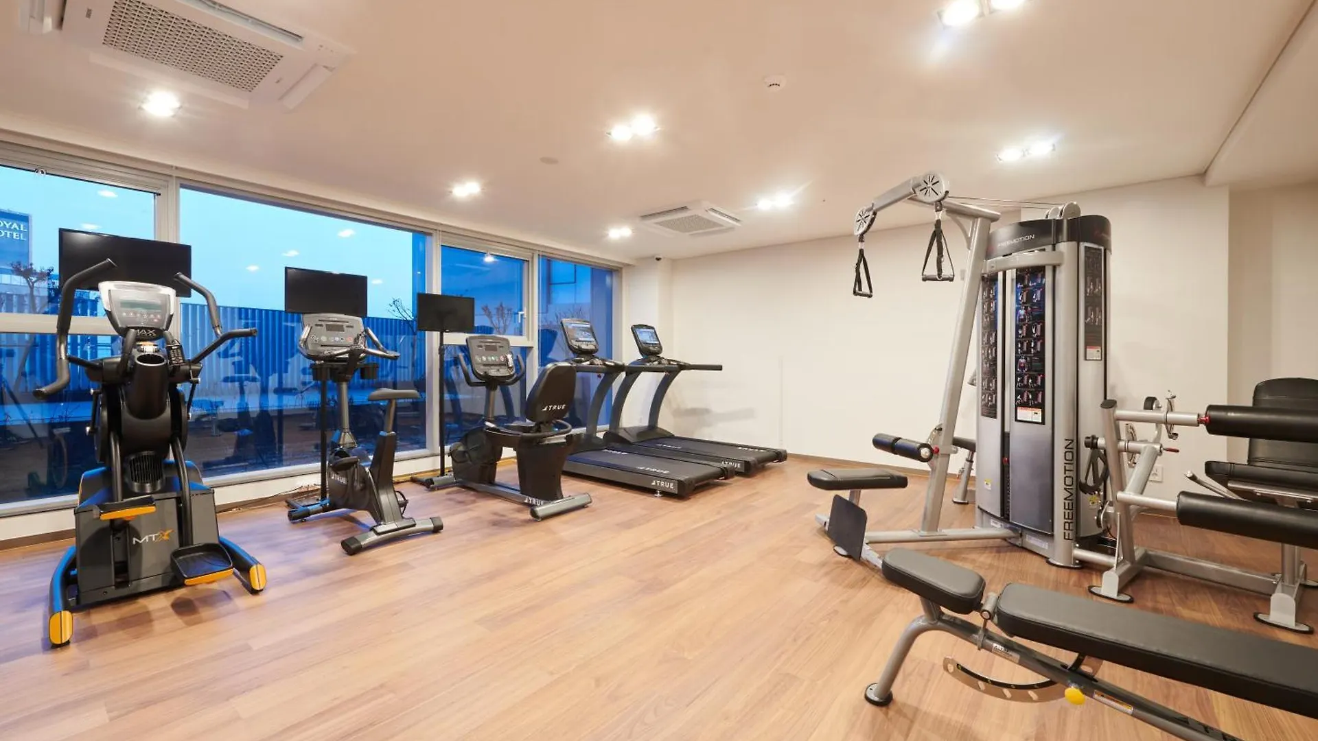 Stanford Hotel Myeongdong Seul 3*,